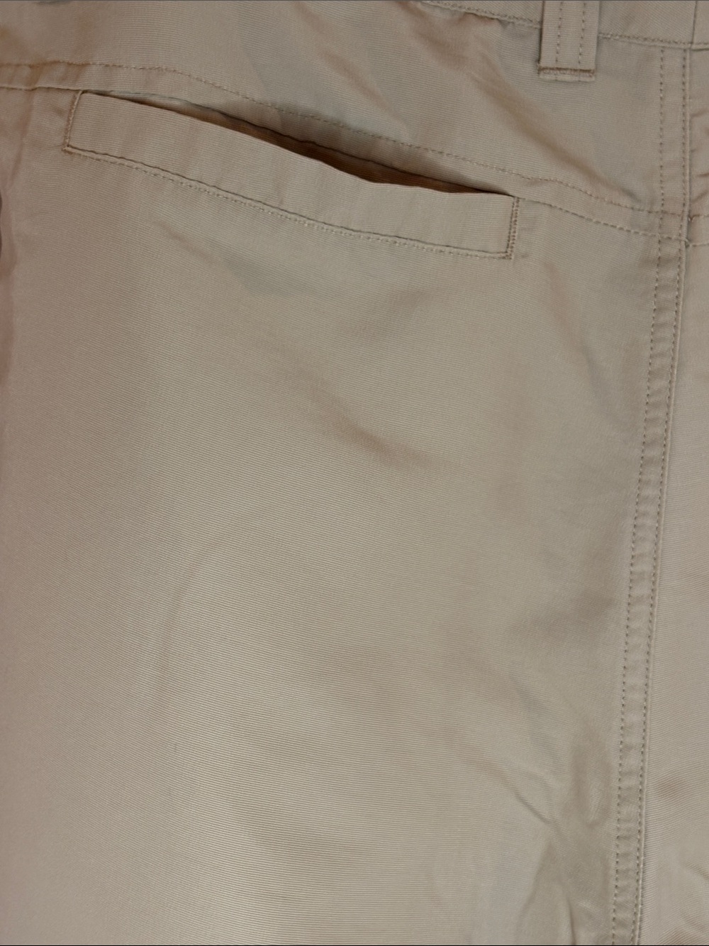 EUC REI Classic Khaki Performance Shorts - Picture 9 of 11